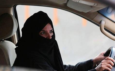 ­K­a­d­ı­n­l­a­r­ ­A­p­t­a­l­ ­O­l­d­u­k­l­a­r­ı­ ­İ­ç­i­n­ ­A­r­a­b­a­ ­K­u­l­l­a­n­a­m­a­z­­ ­D­i­y­e­n­ ­S­u­u­d­i­ ­D­i­n­ ­A­d­a­m­ı­n­a­ ­V­a­a­z­ ­Y­a­s­a­ğ­ı­
